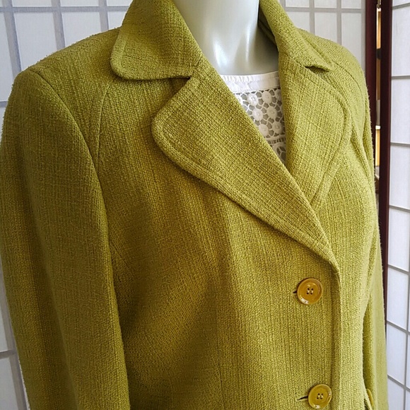 Blazer - Picture 2 of 8